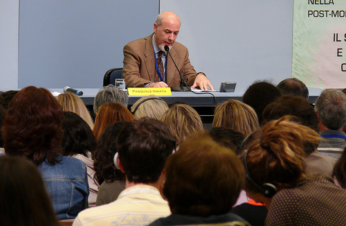 2515136671_2811aa4e80