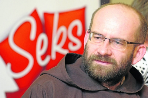 c1011ef61ed9937904f4938c63d014ea_L